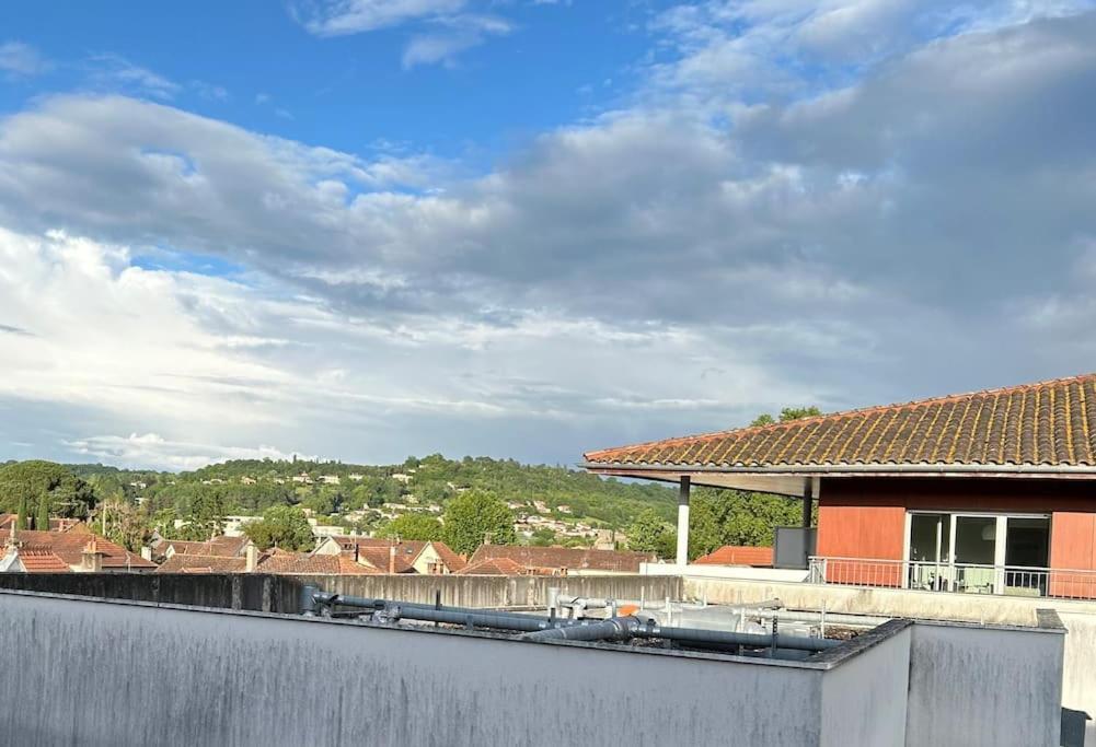 Appartement Cosy Agen Centre Avec Lit King Size Luaran gambar
